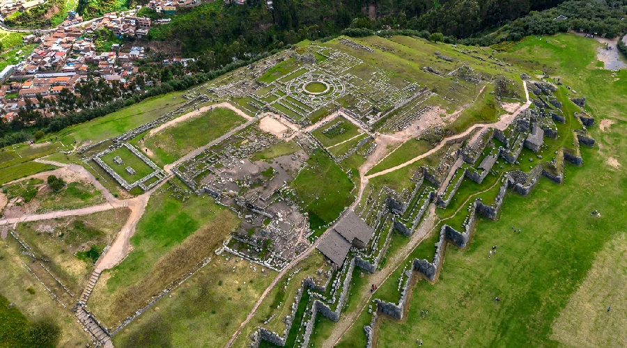 Sacsayhuamán