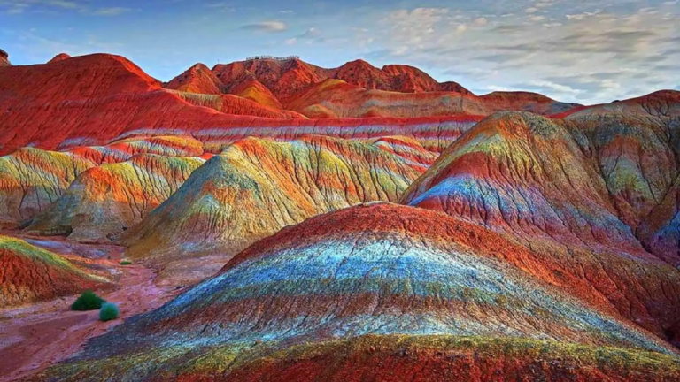 Machupicchuhahatrips - Formaciones Geológicas en la Montaña de Colores: Maravilla Natural de los Andes