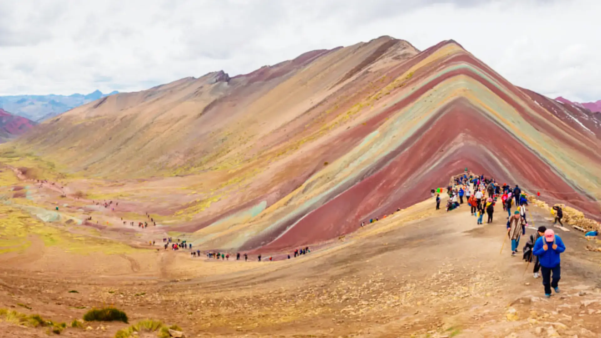 Caminata de ascenso a la Montaña de Colores (Vinicunca) 